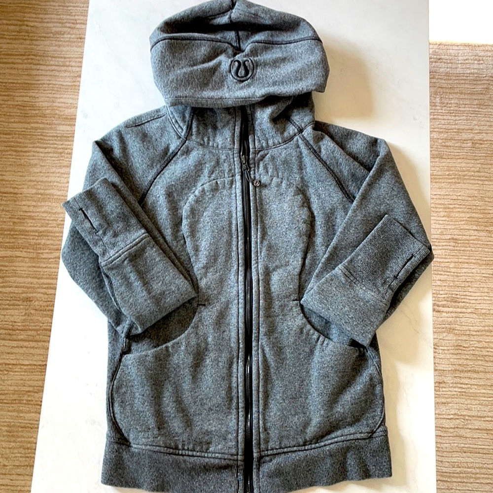 Lululemon scuba hoodie size 8